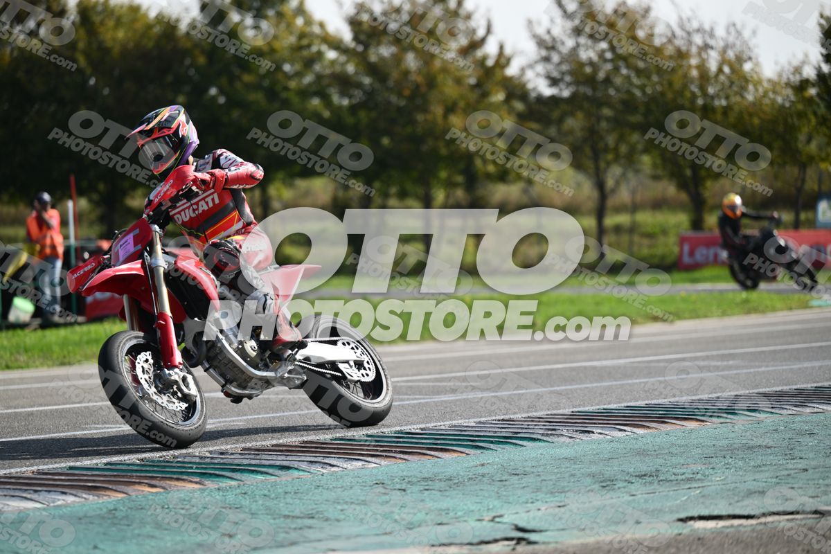 SUPERMOTO DUCATI · DSH_3575