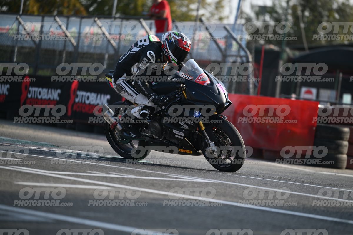 SUPERMOTO 68 · DSH_3575