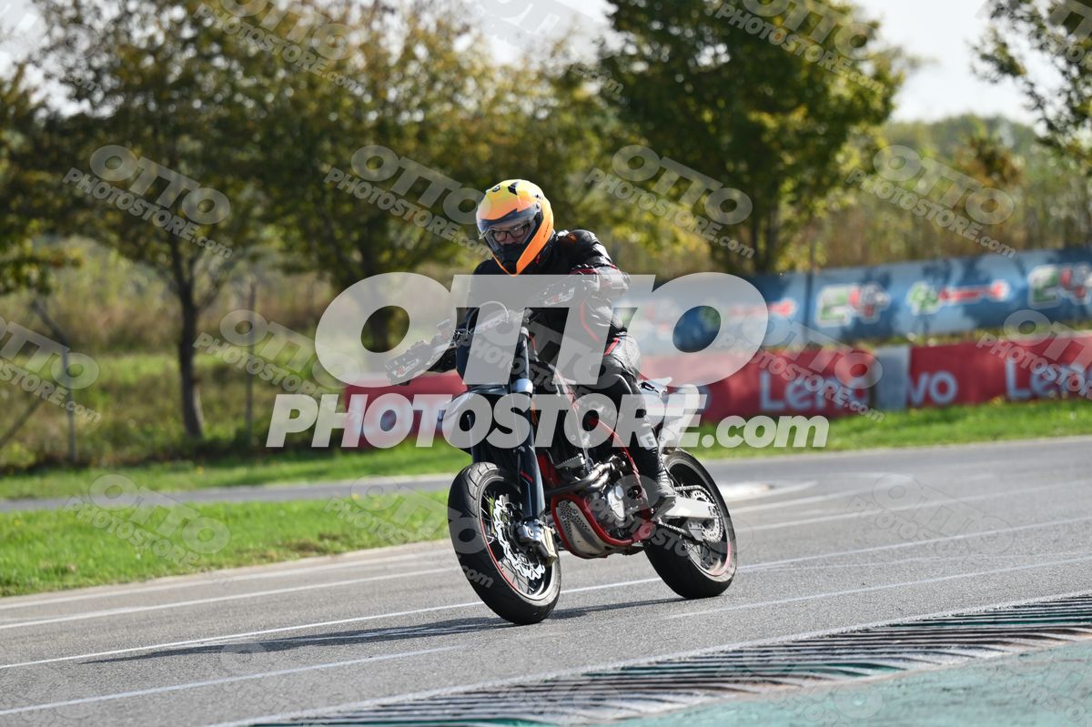SUPERMOTO SWM - BLACK ORANGE HELMET · DSH_3583