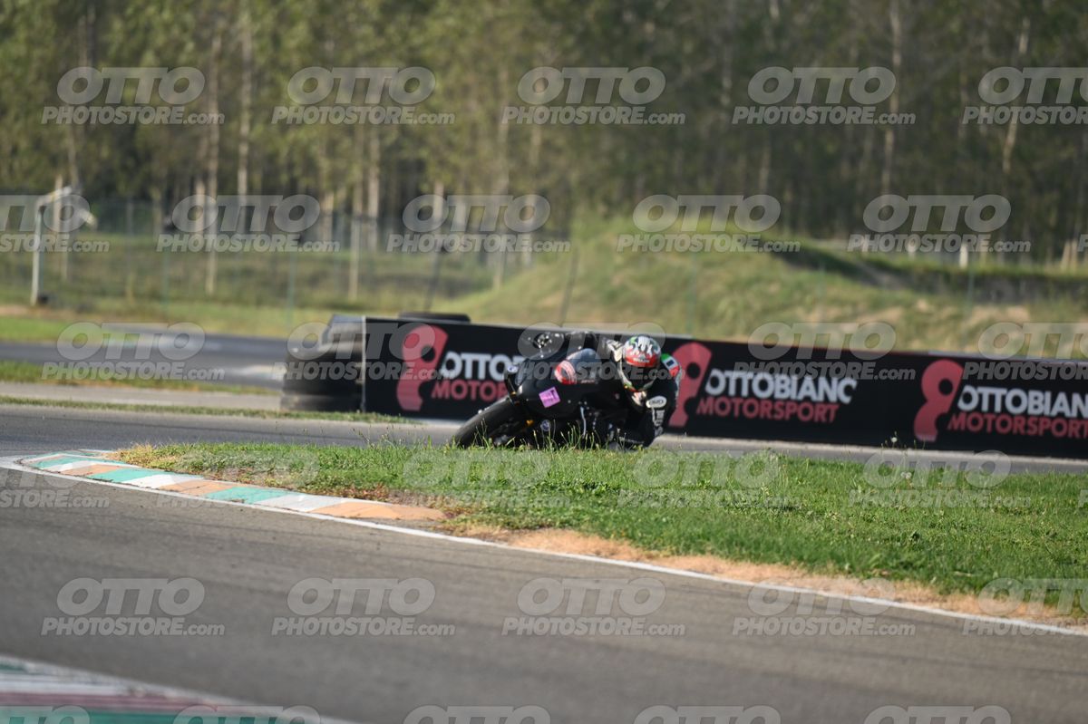 SUPERMOTO 68 · DSH_3601