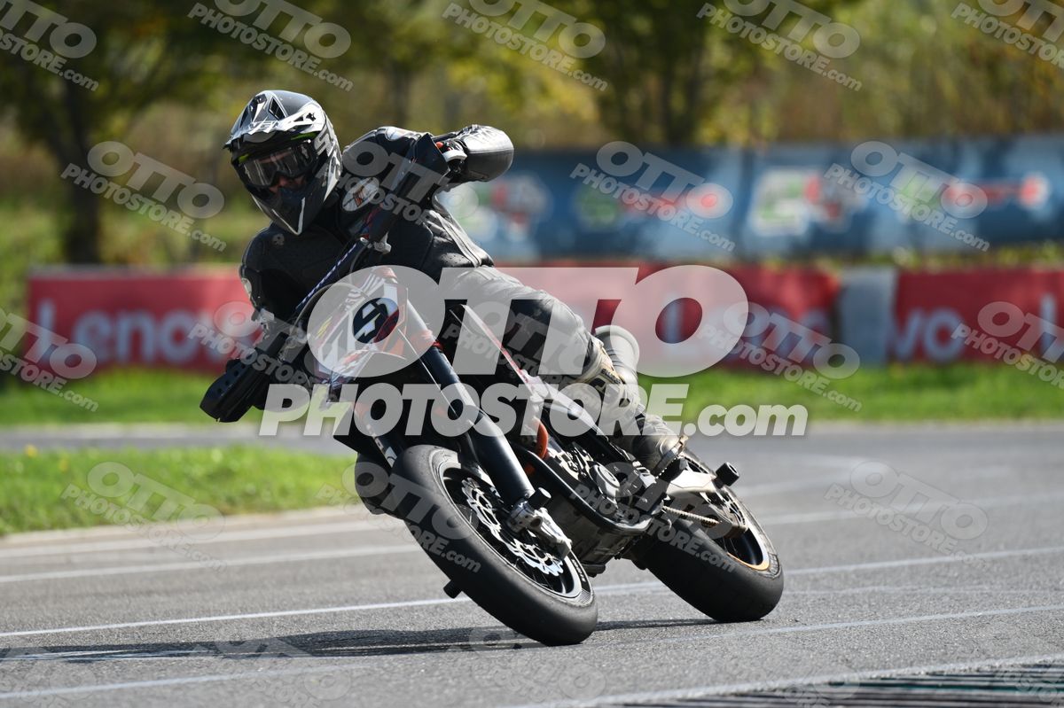 SUPERMOTO 75 · DSH_3607
