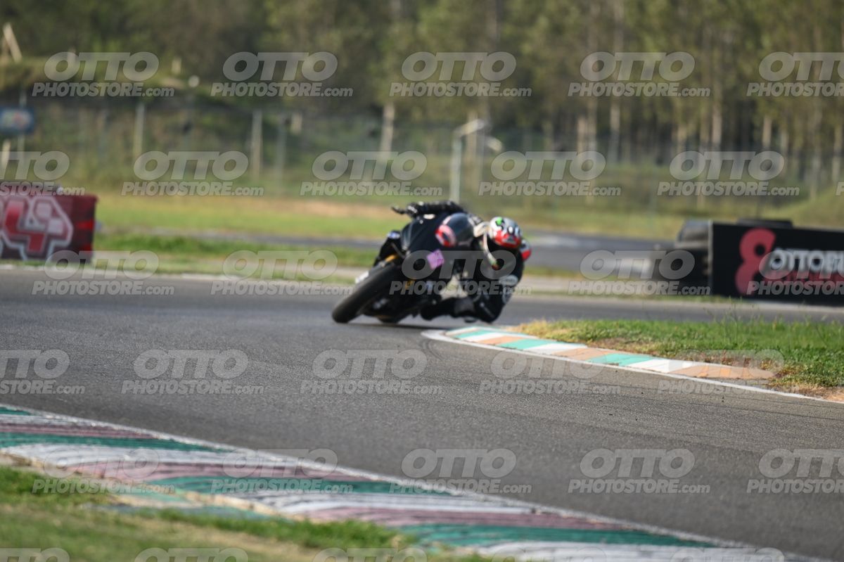 SUPERMOTO 68 · DSH_3607