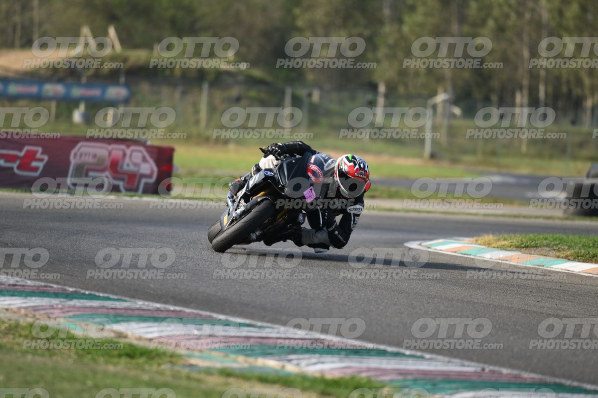 SUPERMOTO 68 · DSH_3613