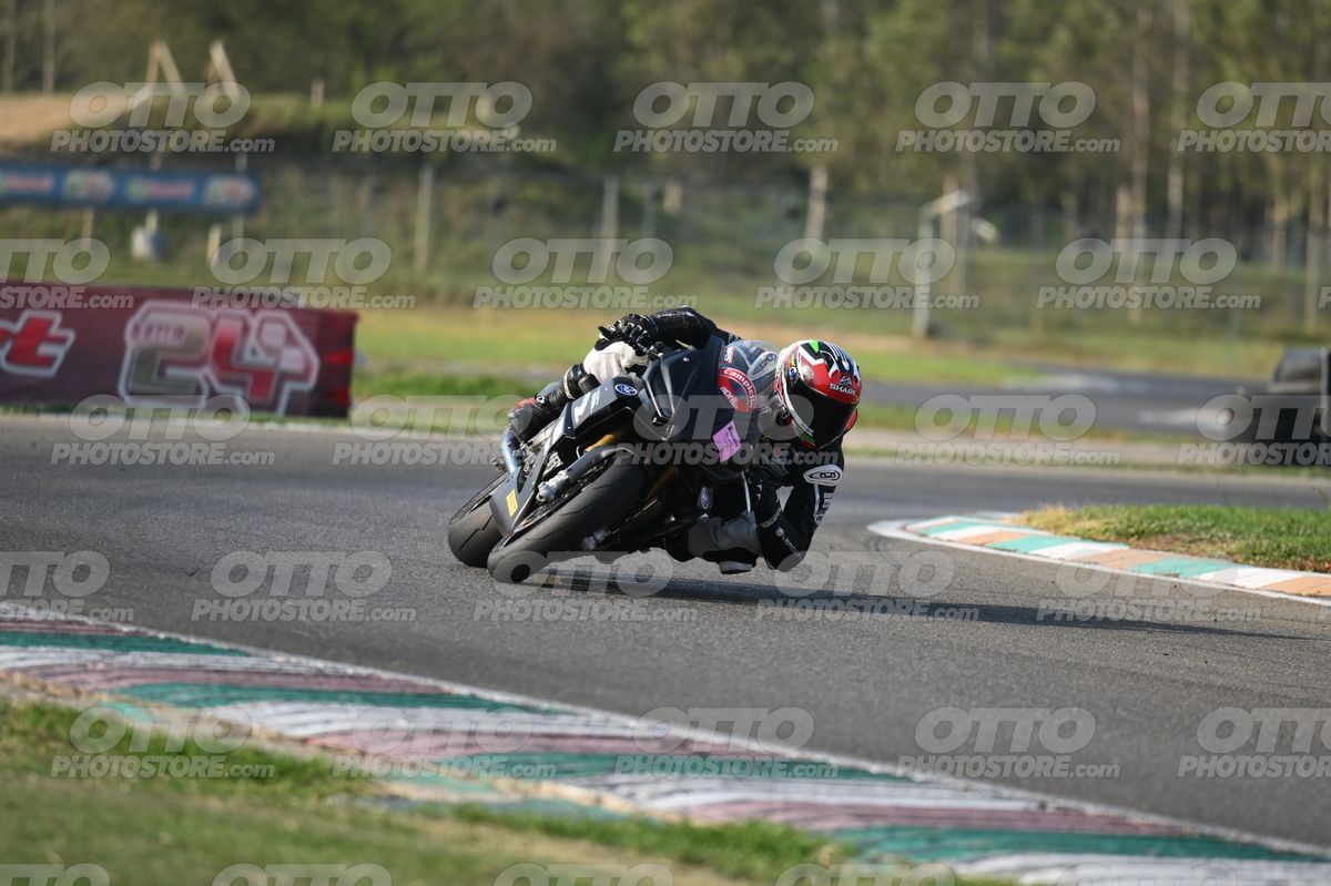 SUPERMOTO 68 · DSH_3615