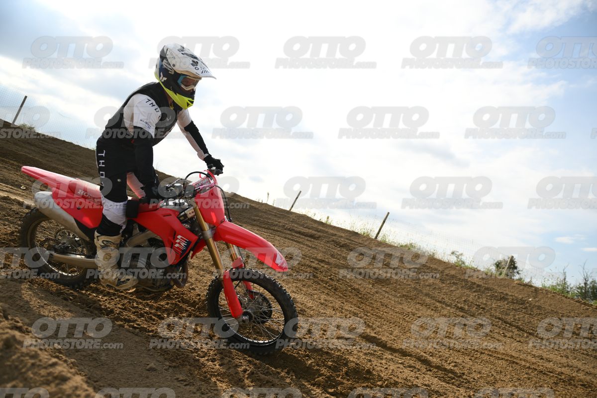 00 HONDA CRF · DSH_3647