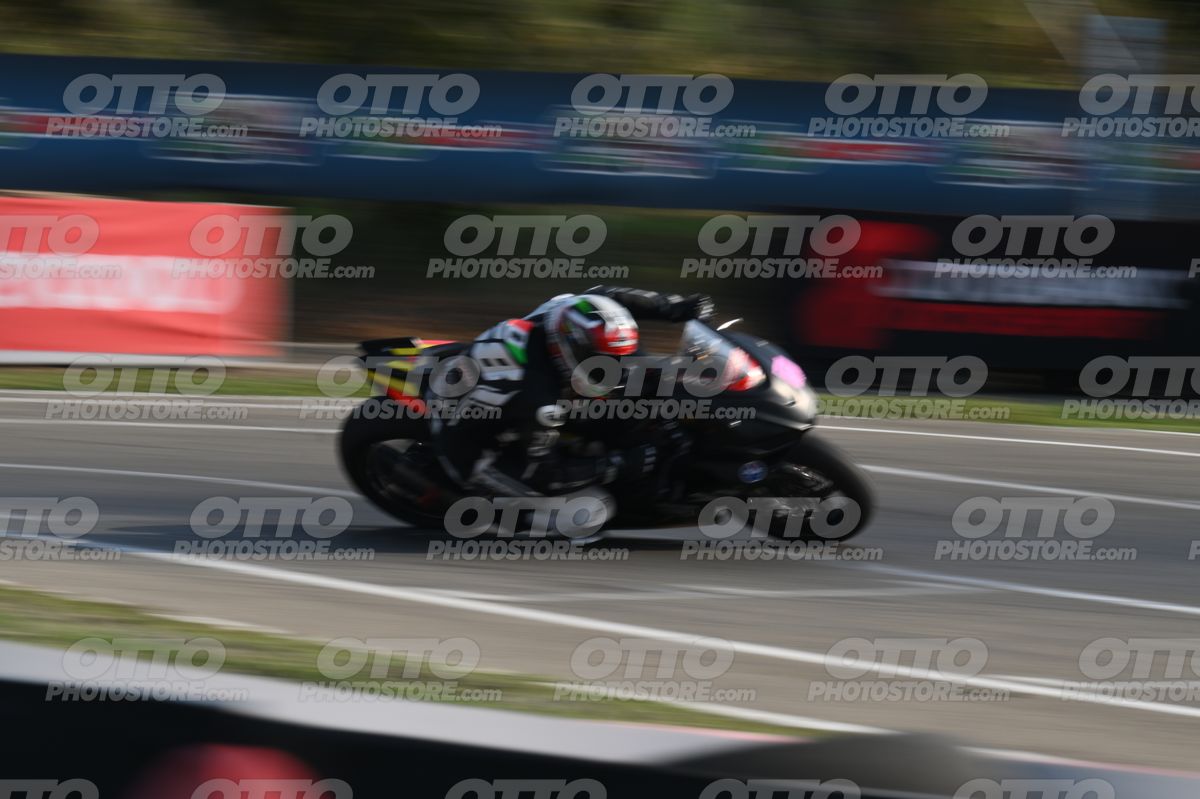 SUPERMOTO 68 · DSH_3652