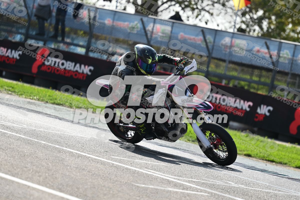 SUPERMOTO APRILIA - 24 · DSH_3674