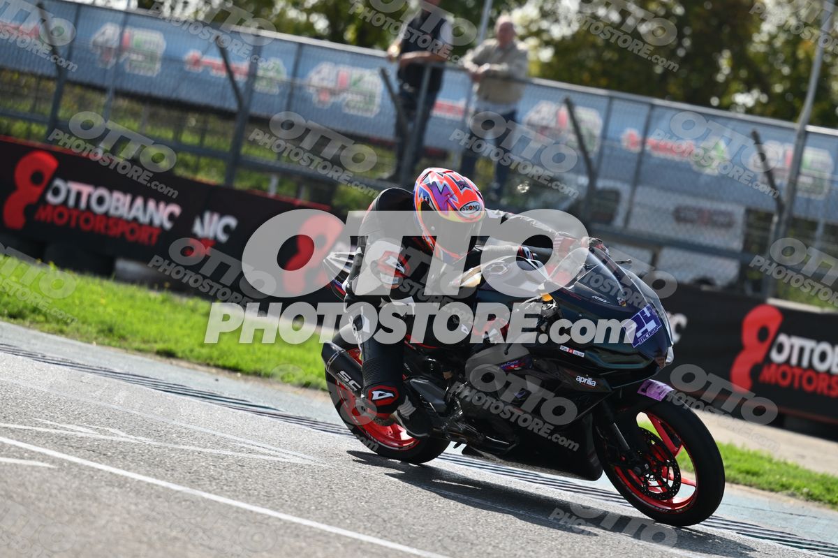 SUPERMOTO APRILIA - 24 · DSH_3678