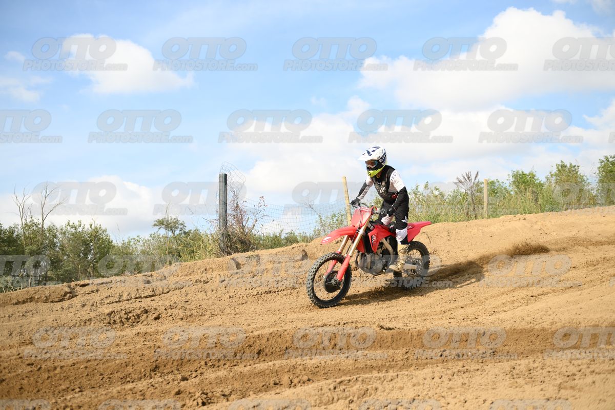 00 HONDA CRF · DSH_3679