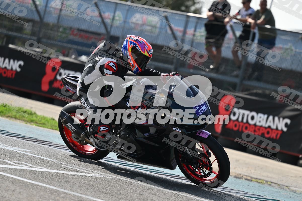 SUPERMOTO APRILIA - 24 · DSH_3680
