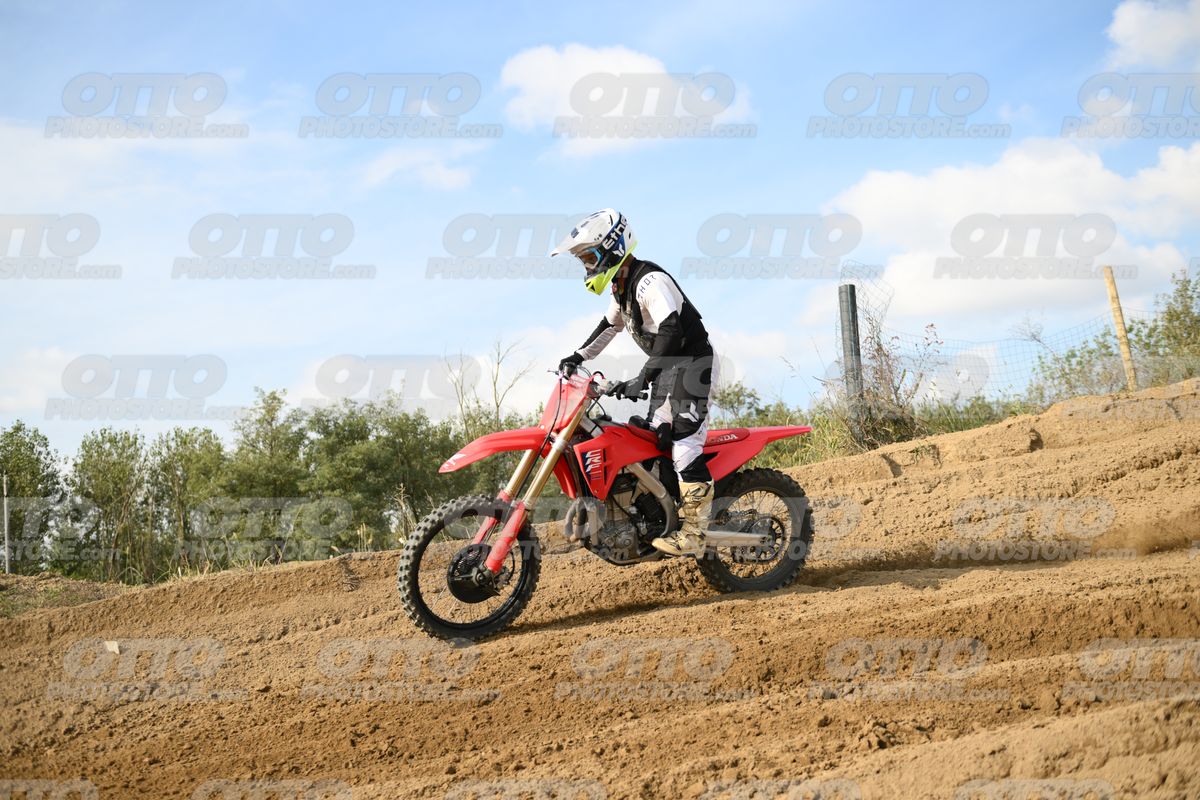 00 HONDA CRF · DSH_3683