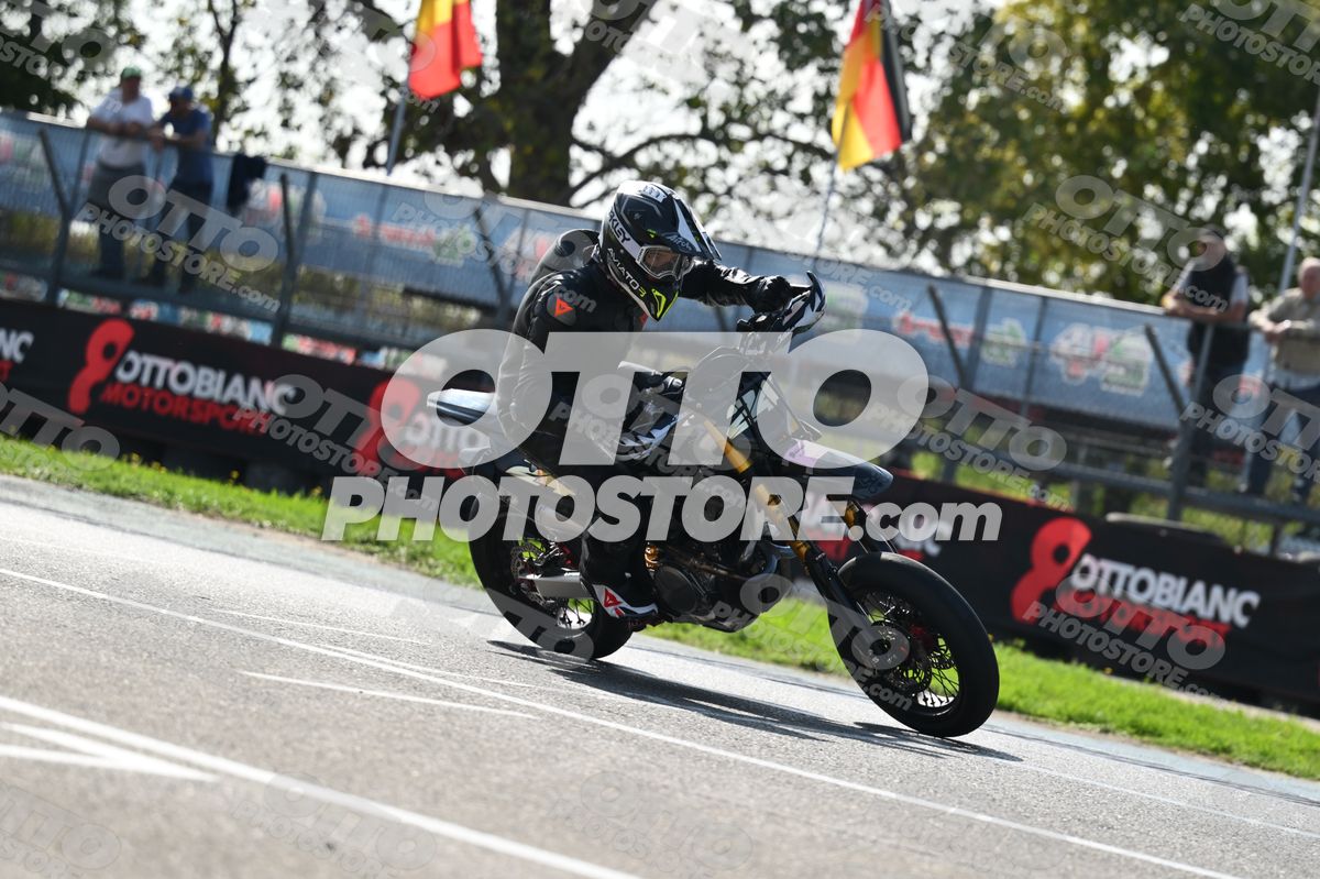 SUPERMOTO 24 · DSH_3687