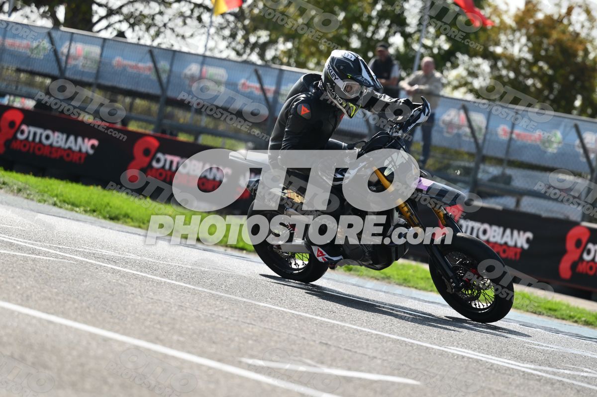 SUPERMOTO 24 · DSH_3688