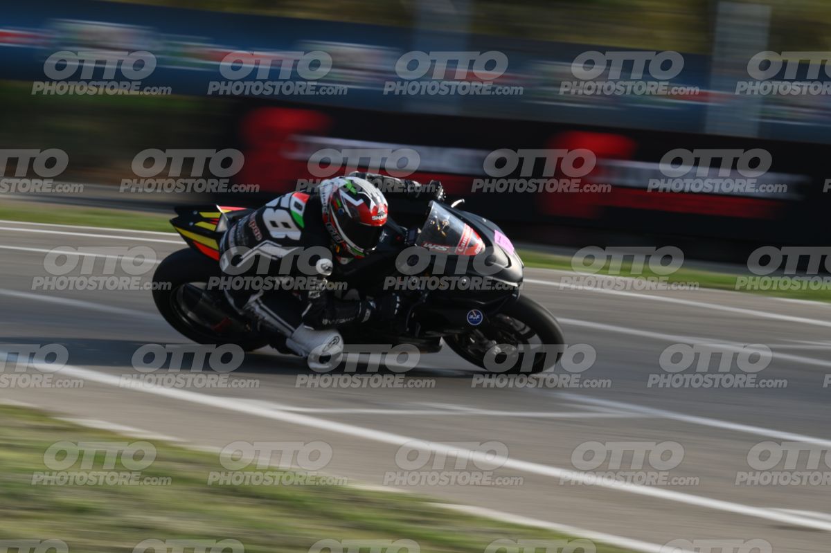 SUPERMOTO 68 · DSH_3705