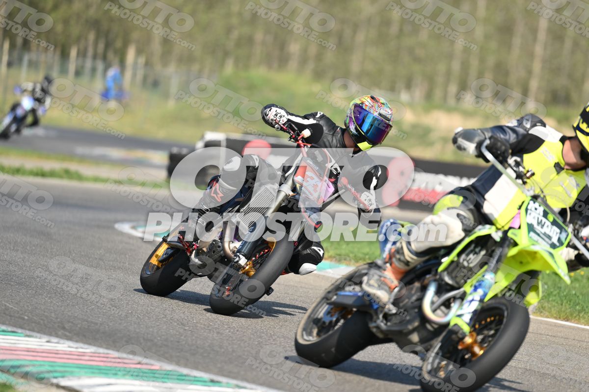 SUPERMOTO 33 · DSH_3706