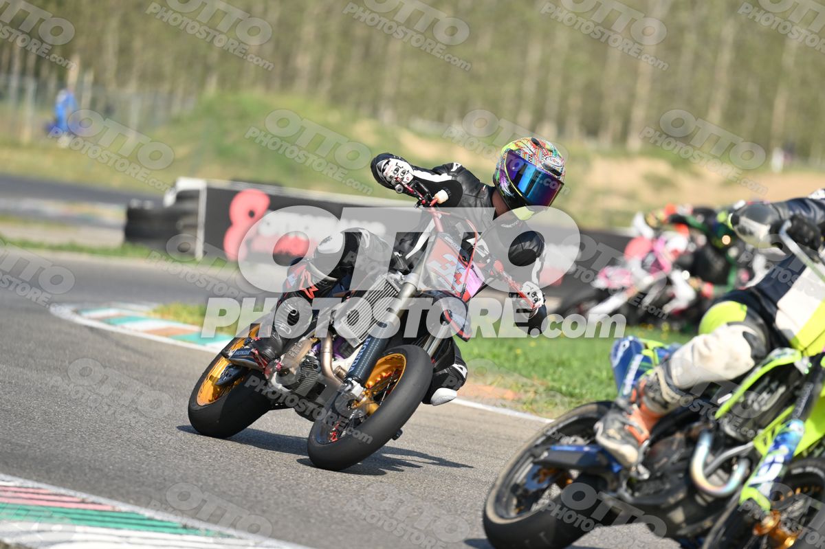 SUPERMOTO 33 · DSH_3707