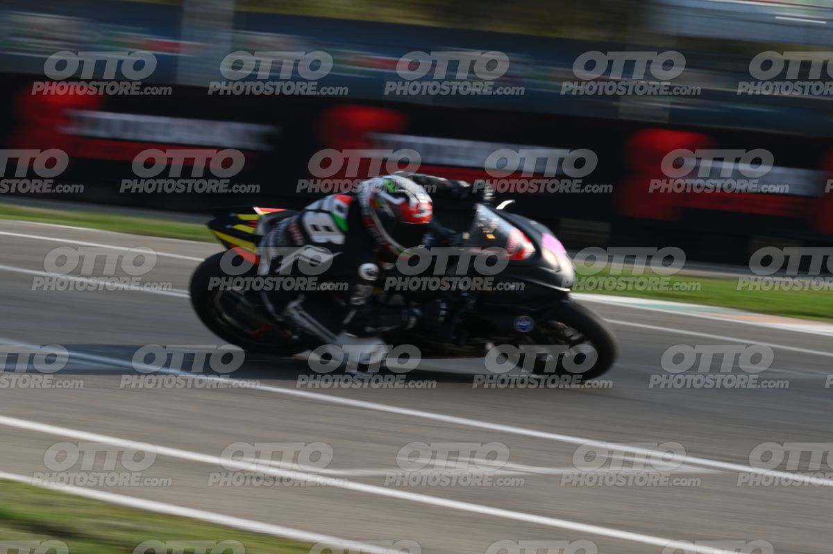 SUPERMOTO 68 · DSH_3707