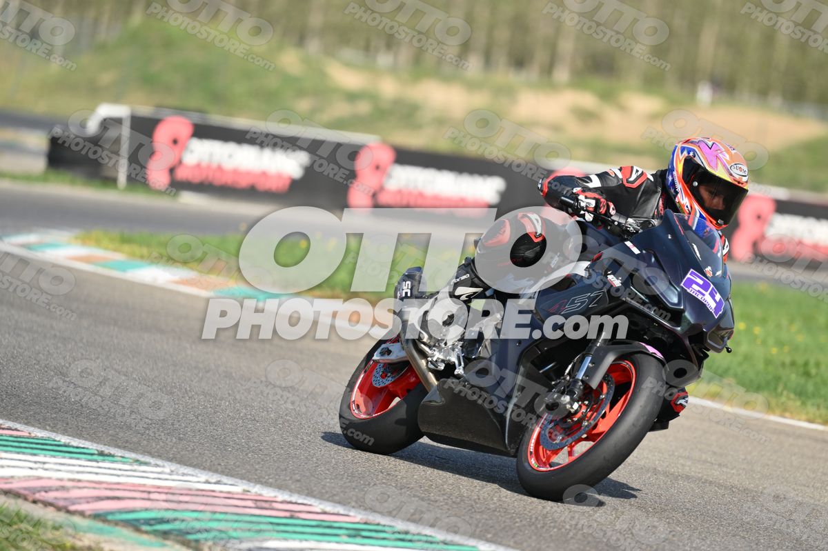SUPERMOTO APRILIA - 24 · DSH_3733