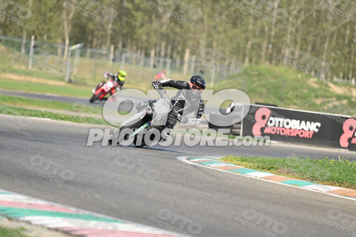 SUPERMOTO 21 · DSH_3737