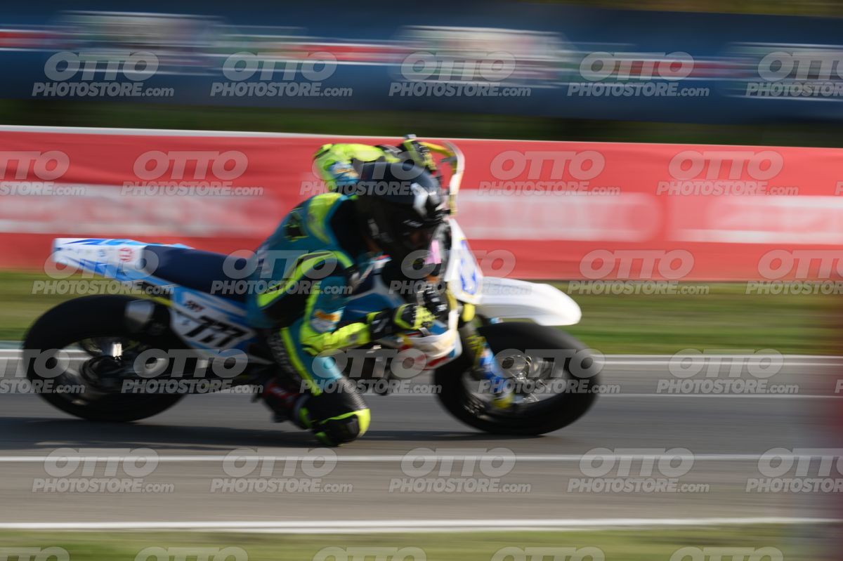 SUPERMOTO 14 · DSH_3740