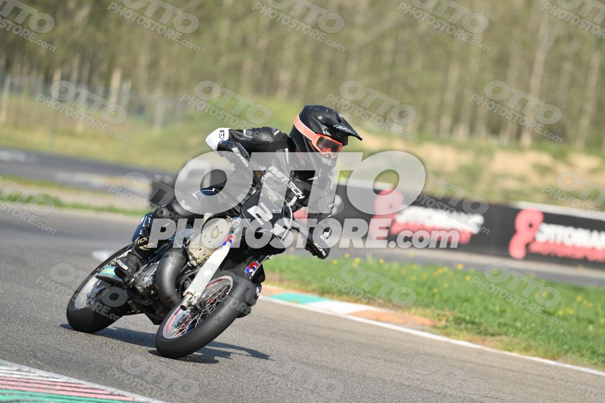 SUPERMOTO 21 · DSH_3745