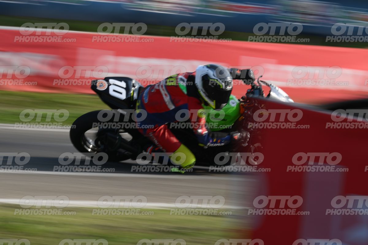 SUPERMOTO 10 · DSH_3753