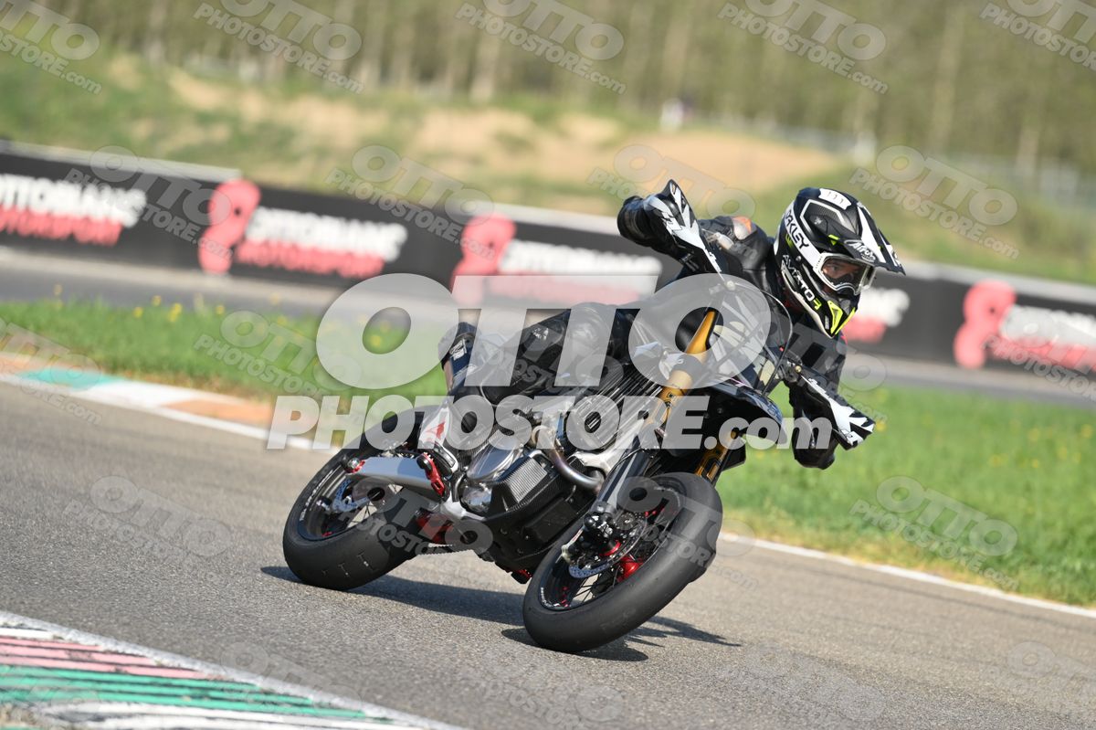 SUPERMOTO 24 · DSH_3762