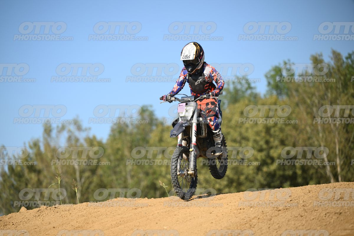 53 · DSH_3769