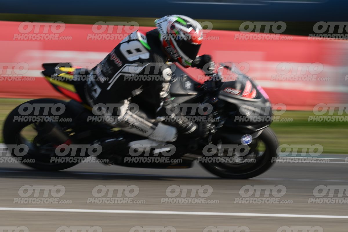 SUPERMOTO 68 · DSH_3773