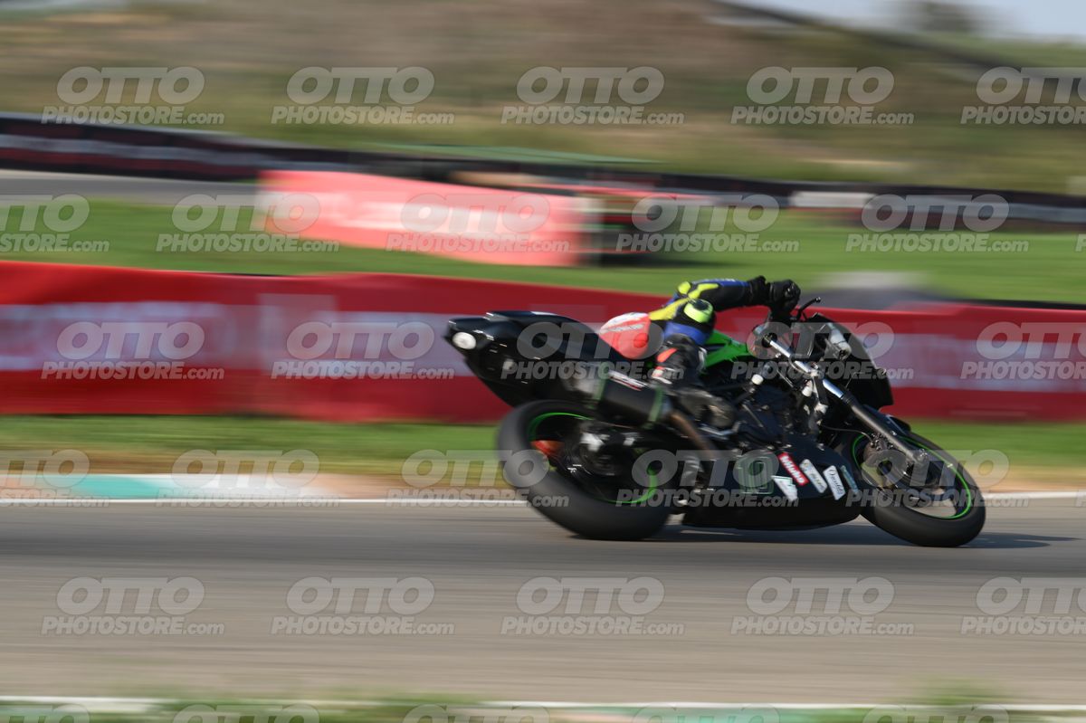 SUPERMOTO 10 · DSH_3794