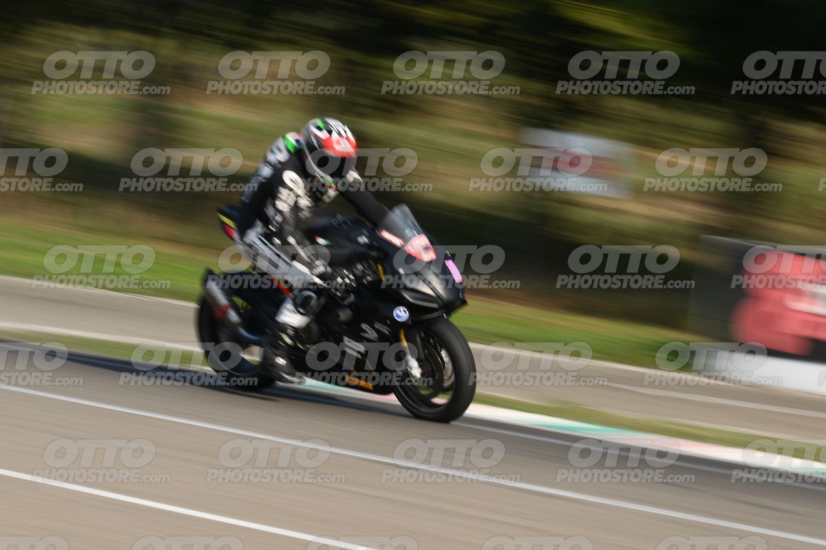 SUPERMOTO 68 · DSH_3806