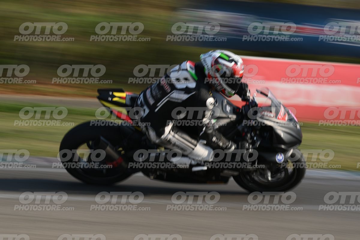 SUPERMOTO 68 · DSH_3810