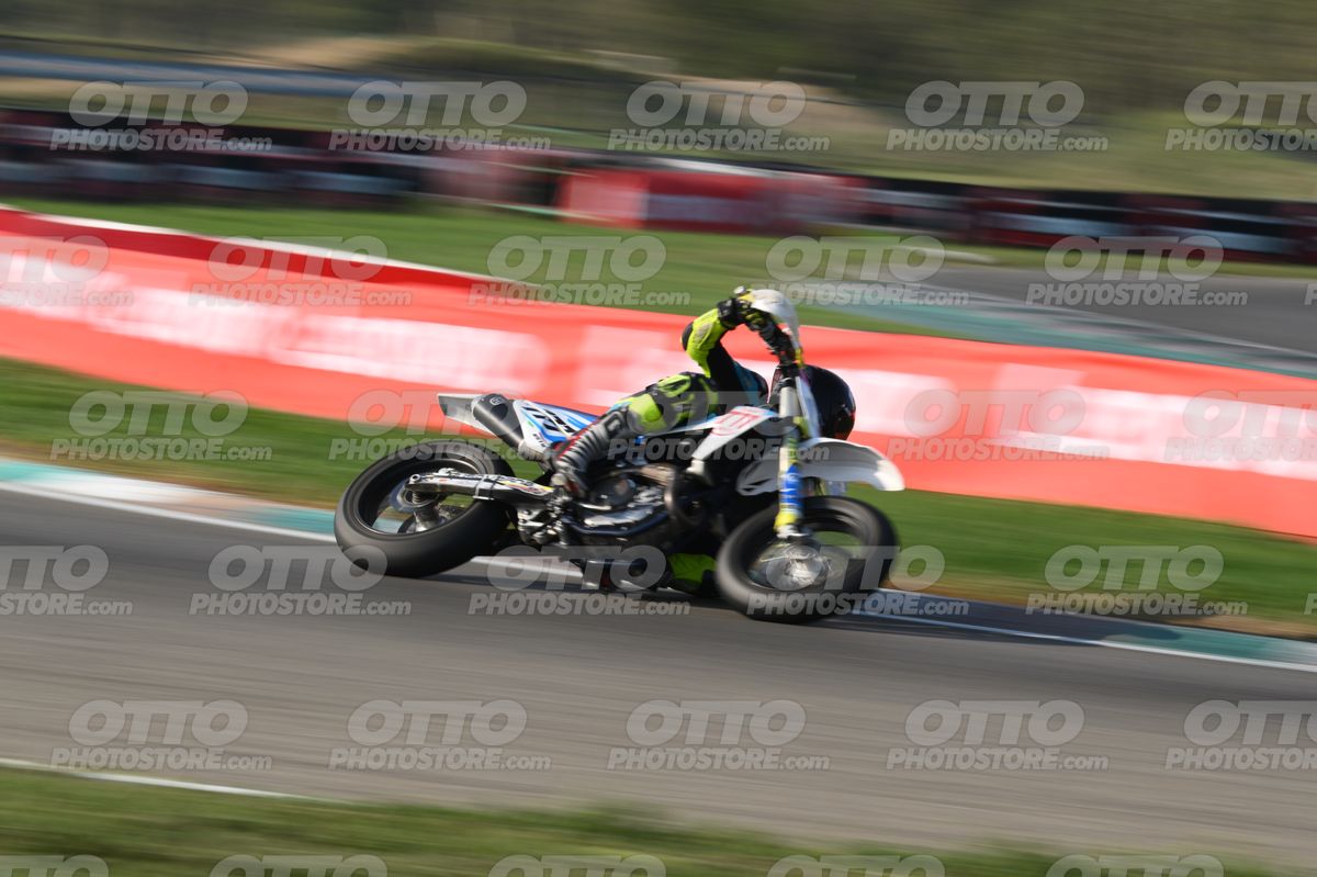 SUPERMOTO 14 · DSH_3816