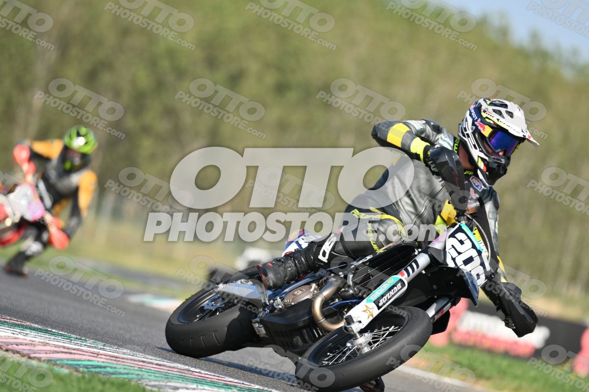 SUPERMOTO 209 · DSH_3837