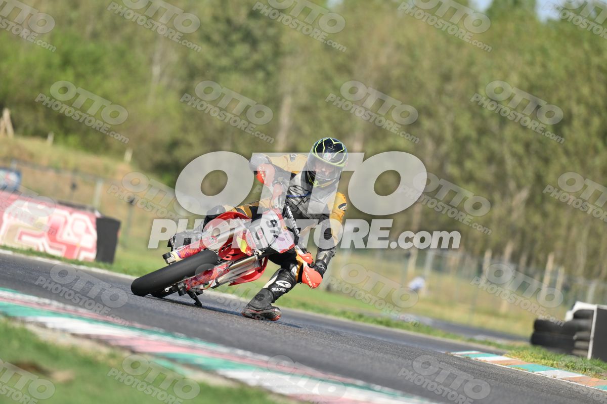 SUPERMOTO 974 · DSH_3838