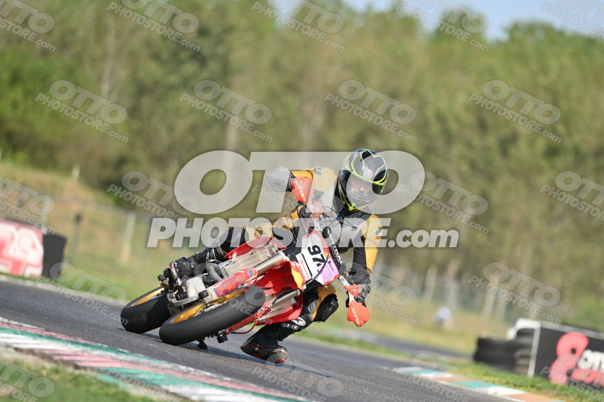 SUPERMOTO 974 · DSH_3842
