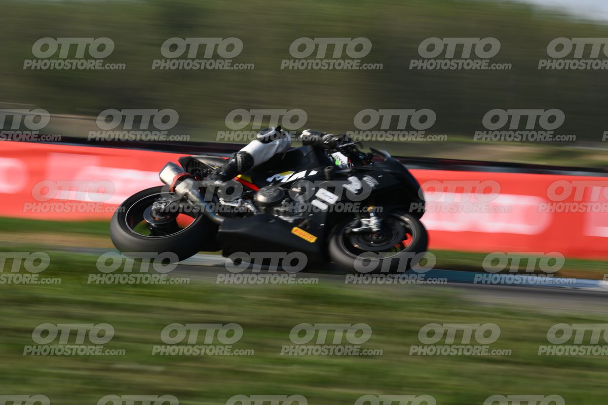 SUPERMOTO 68 · DSH_3842