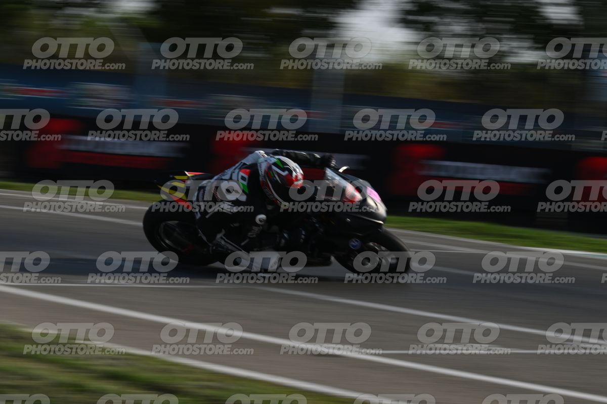 SUPERMOTO 68 · DSH_3851