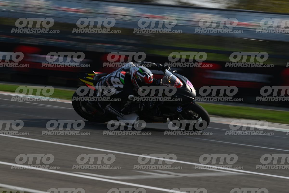 SUPERMOTO 68 · DSH_3854