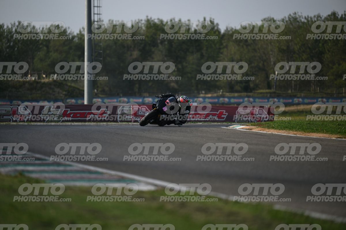 SUPERMOTO 68 · DSH_3864
