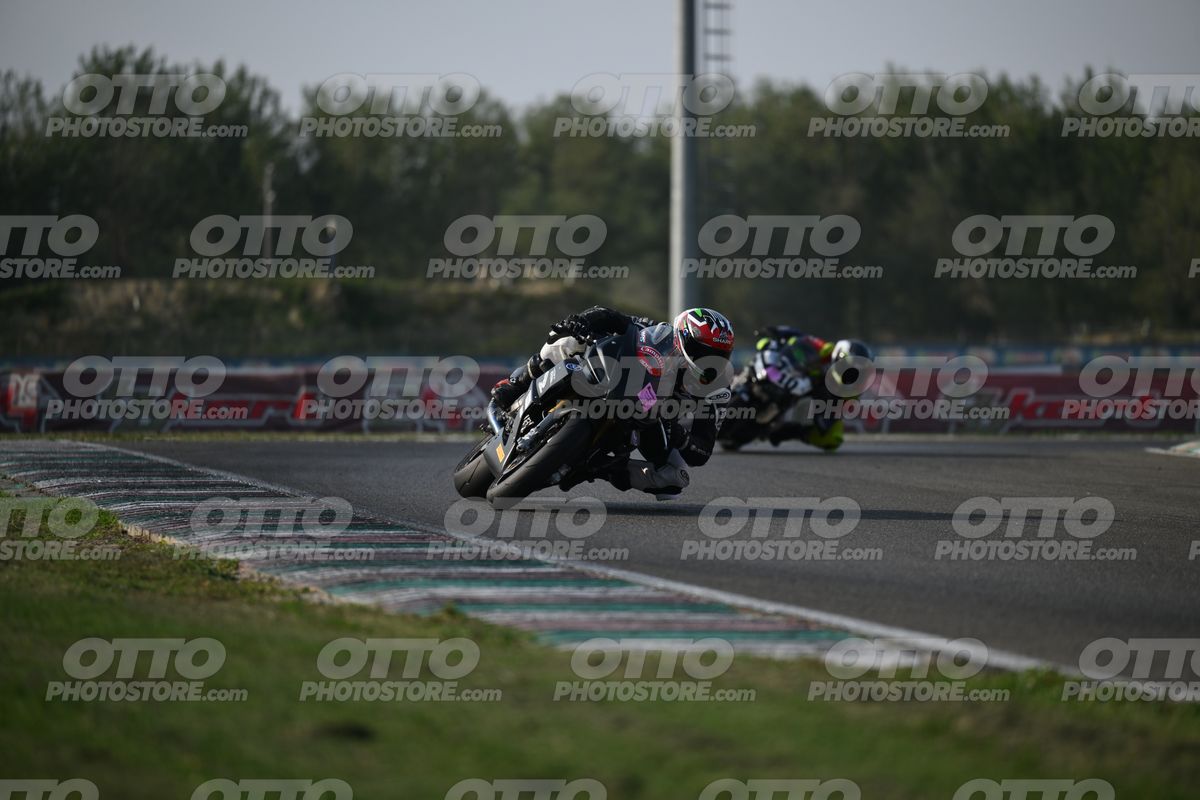 SUPERMOTO 68 · DSH_3871