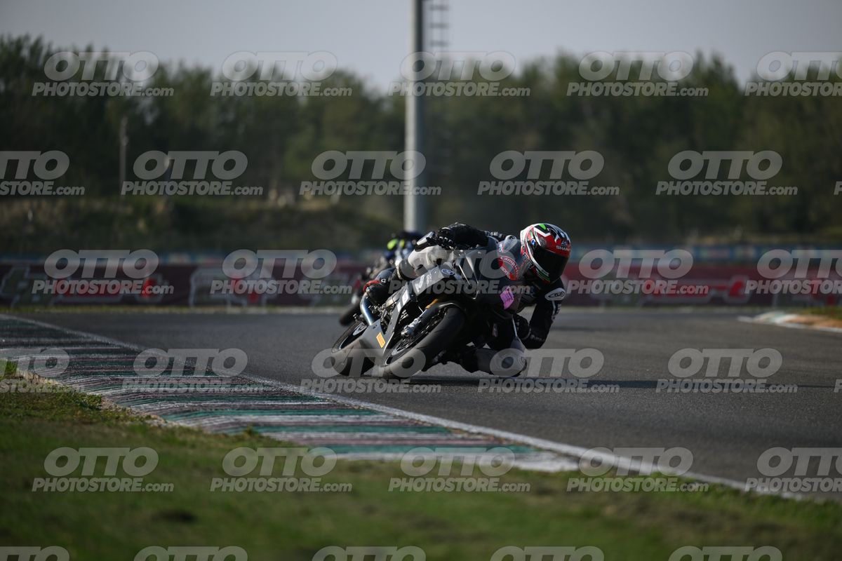 SUPERMOTO 68 · DSH_3873
