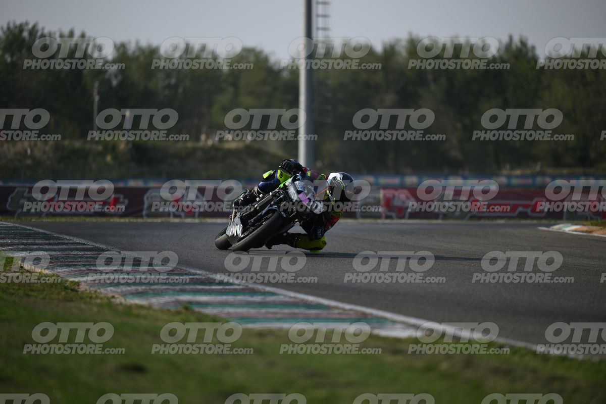 SUPERMOTO 10 · DSH_3876
