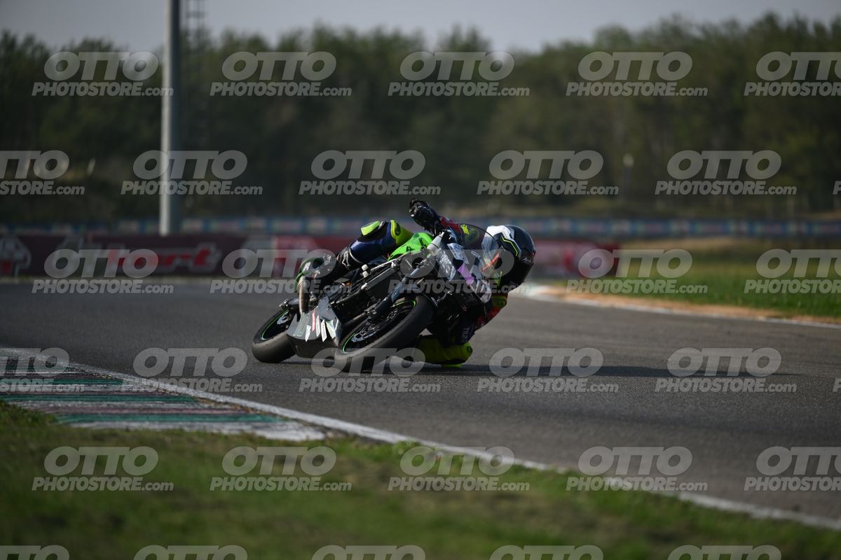 SUPERMOTO 10 · DSH_3880