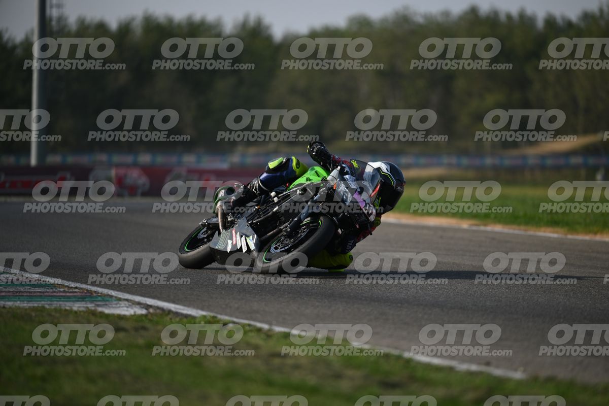 SUPERMOTO 10 · DSH_3881