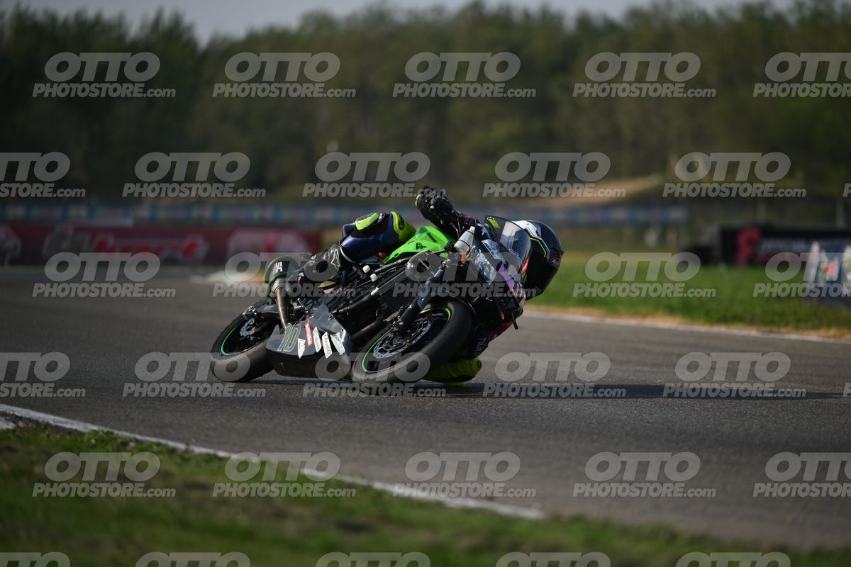 SUPERMOTO 10 · DSH_3882