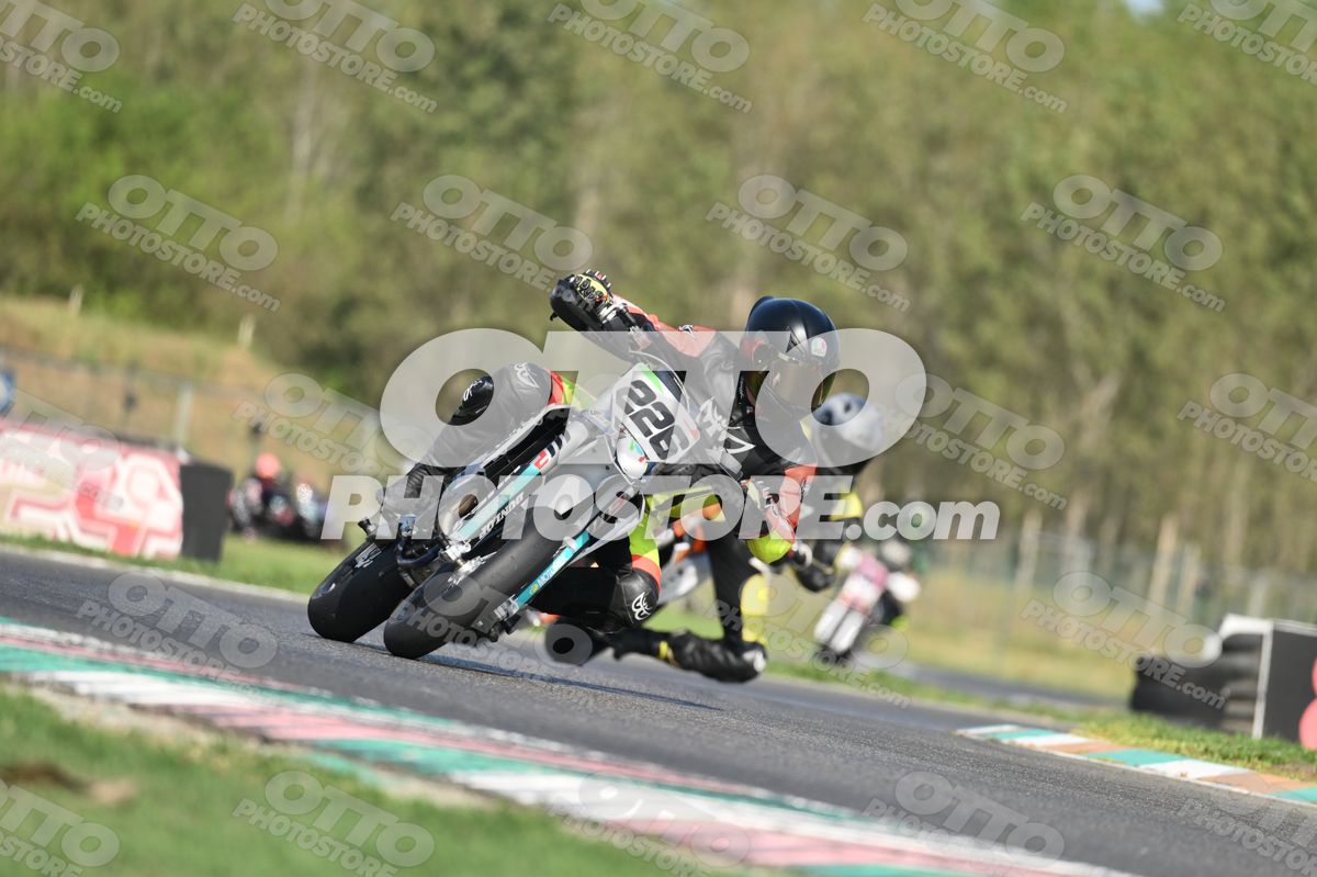SUPERMOTO 226 · DSH_3886