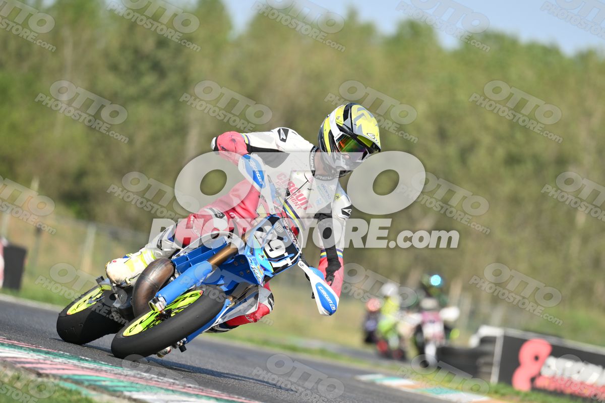 SUPERMOTO 297 · DSH_3900