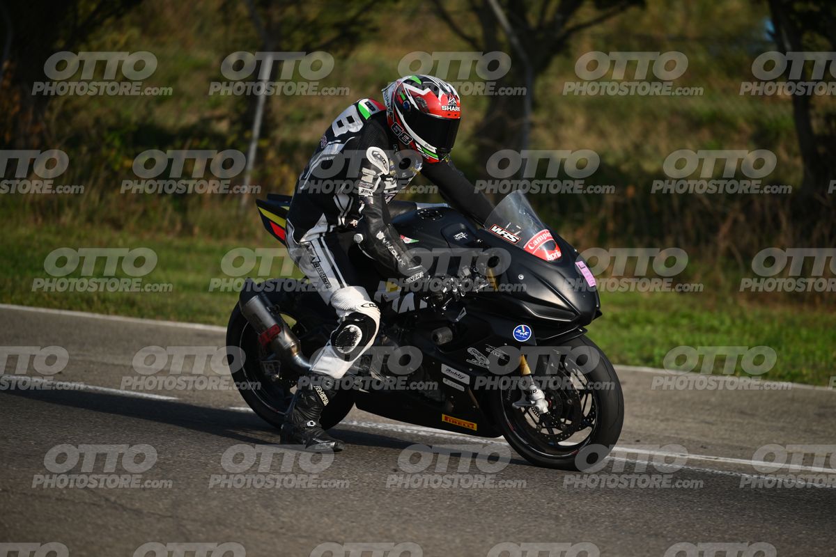 SUPERMOTO 68 · DSH_3902