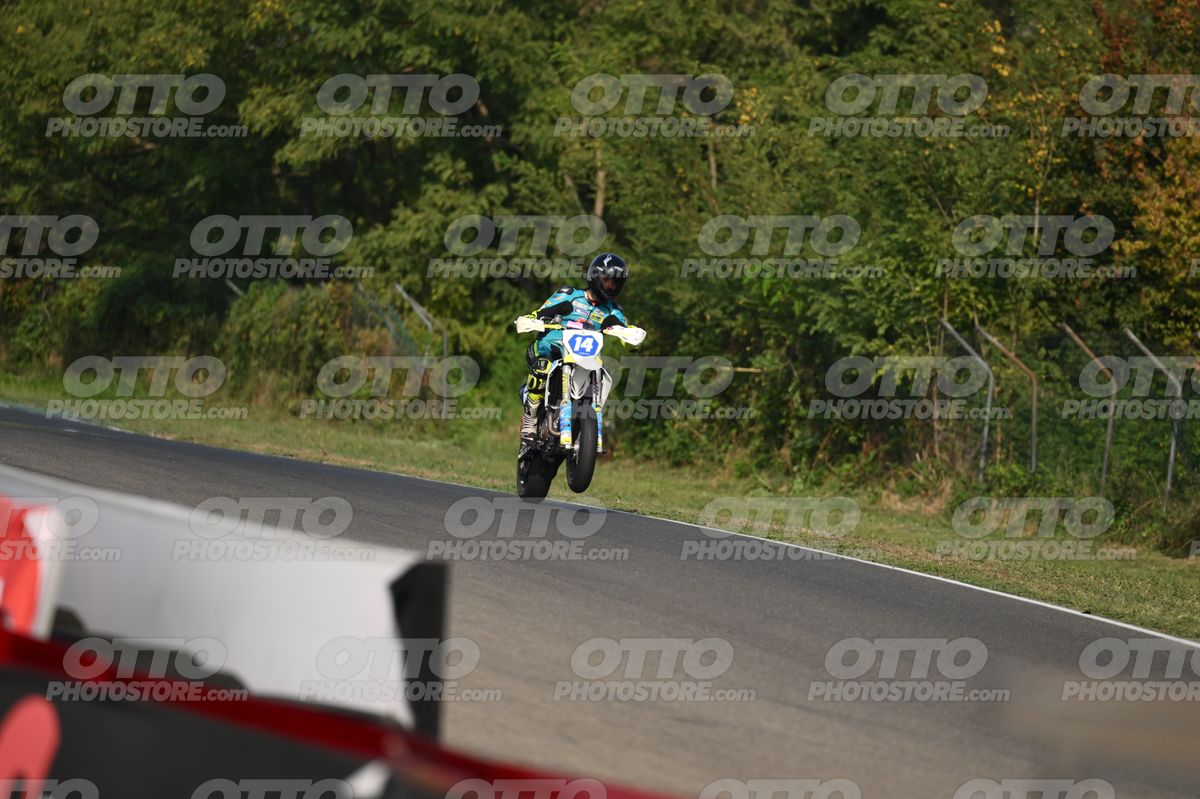 SUPERMOTO 14 · DSH_3919